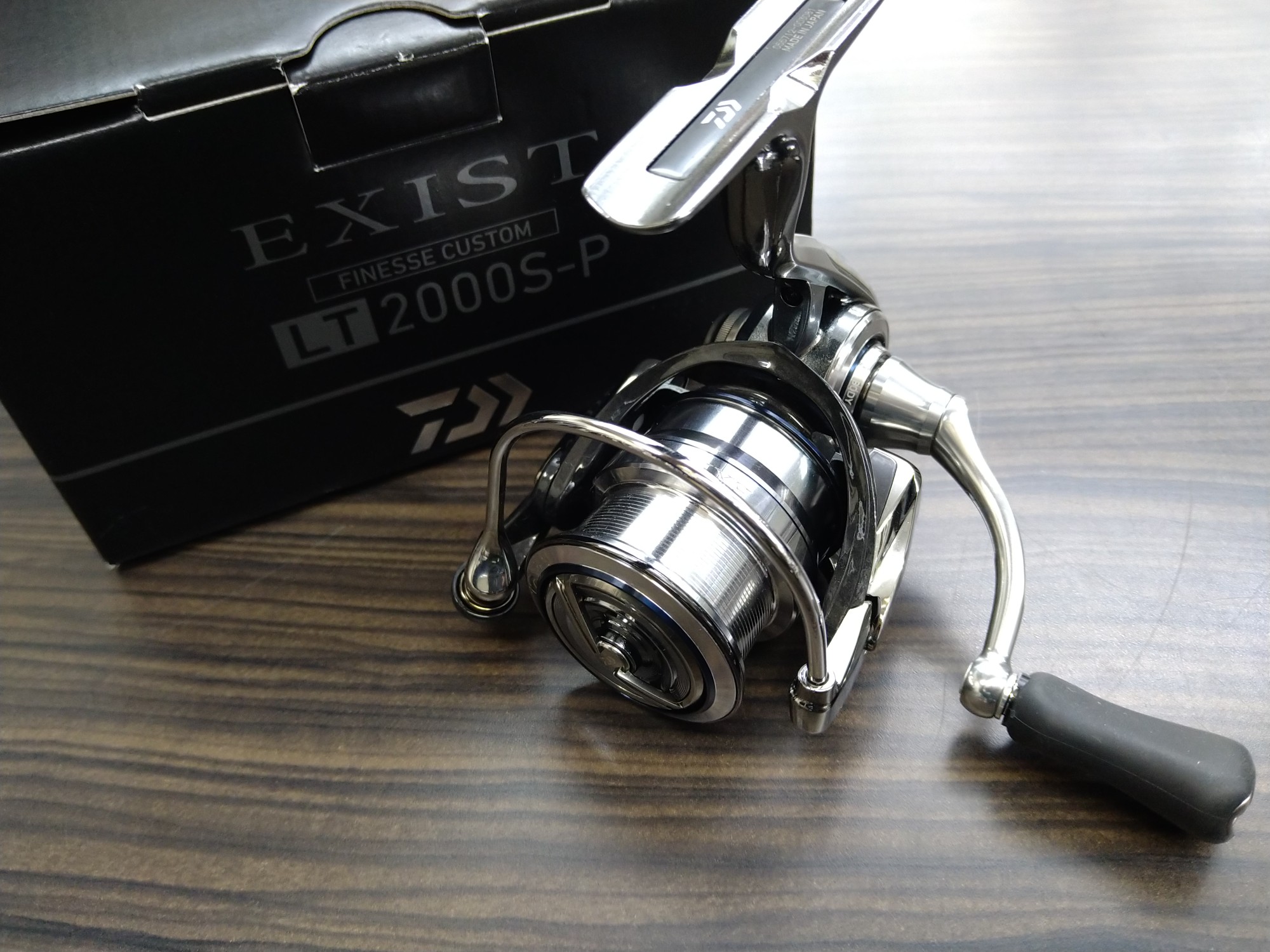 190ダイワ 18 イグジスト LT2500S-XH-DH EXIST 美品 - リール