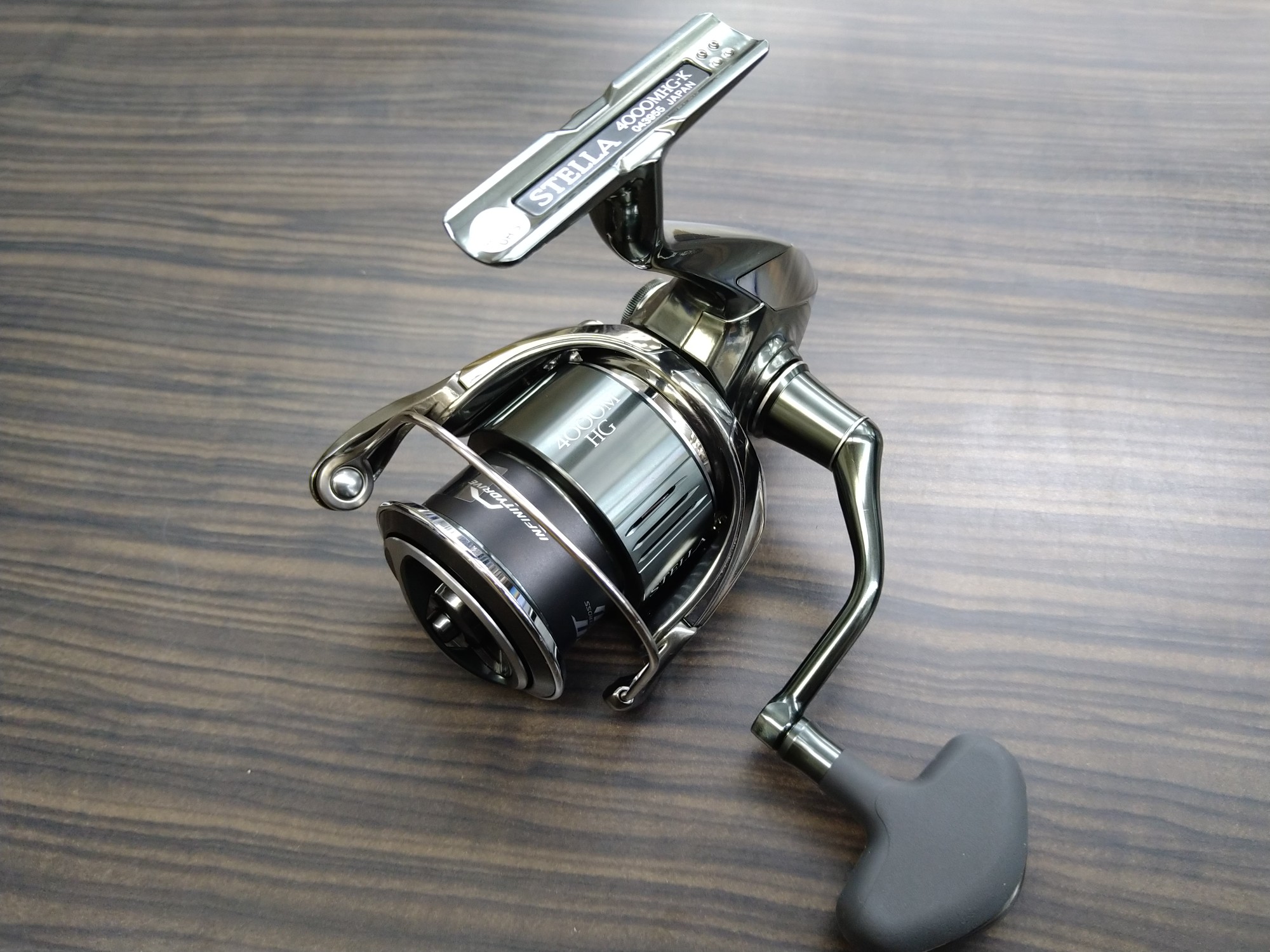 新品未使用シマノ(SHIMANO) 22 ステラ C2000SHG 04384 - フィッシング